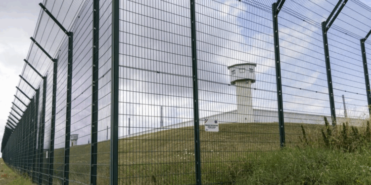 Prison de Vendin-le-Vieil : l'un des détenus les plus dangereux de France obtient une autorisation de sortie 1 Prison de Vendin-le-Vieil : l'un des détenus les plus dangereux de France obtient une autorisation de sortie Capture decran 2025 11 24 135056