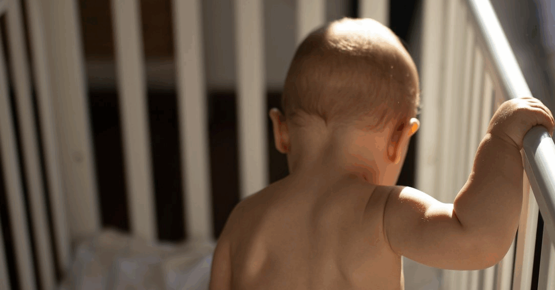 Orly : un bébé de 11 mois survit à une chute du 3e étage, la mère et la tante en garde à vue