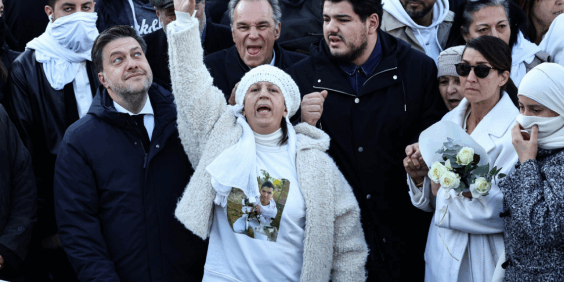 Marseille : à la marche blanche pour Mehdi Kessaci, sa mère lance un cri de détresse bouleversant… 3 Marseille : à la marche blanche pour Mehdi Kessaci, sa mère lance un cri de détresse bouleversant… Marseille : à la marche blanche pour Mehdi Kessaci, sa mère lance un cri de détresse bouleversant…