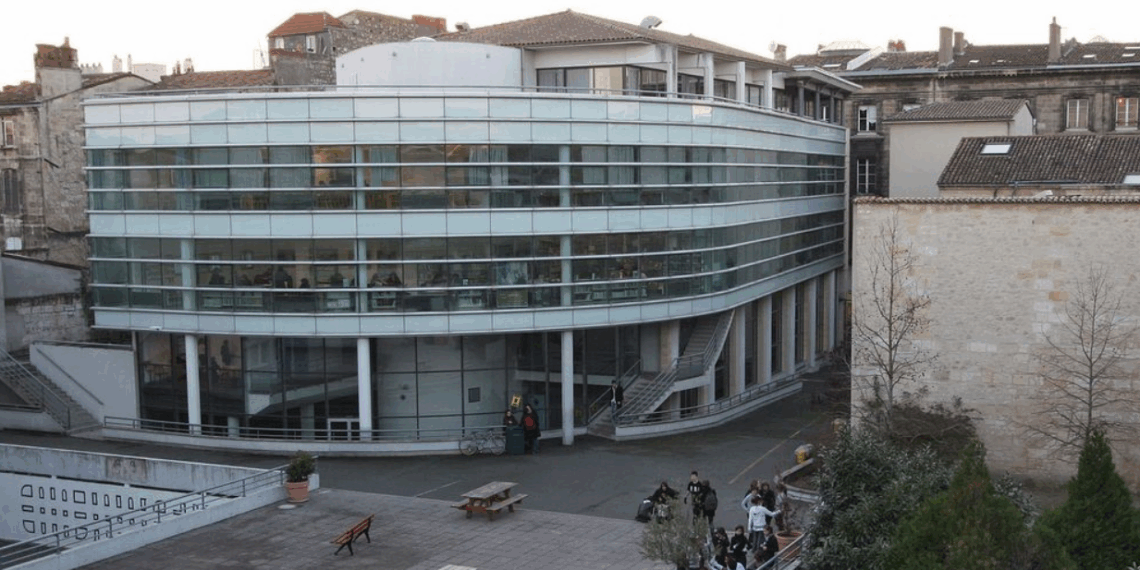 Bordeaux : Le corps sans vie d’un élève de 17 ans découvert dans la cour intérieure du lycée Montaigne
