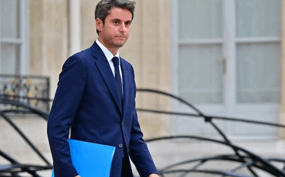 Gabriel Attal “petit frère” d’Emmanuel Macron ? “Je récuse ce terme”