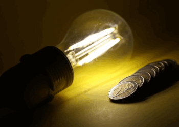 Bientôt une bonne nouvelle ? Lecornu demande d’étudier une baisse du prix de l’électricité… 12 Bientôt une bonne nouvelle ? Lecornu demande d’étudier une baisse du prix de l’électricité… Bientôt une bonne nouvelle ? Lecornu demande d’étudier une baisse du prix de l’électricité…