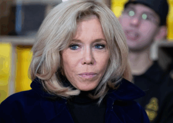 Brigitte Macron dans la tourmente : elle est accusée d’avoir puisé dans les caisses des Pièces Jaunes