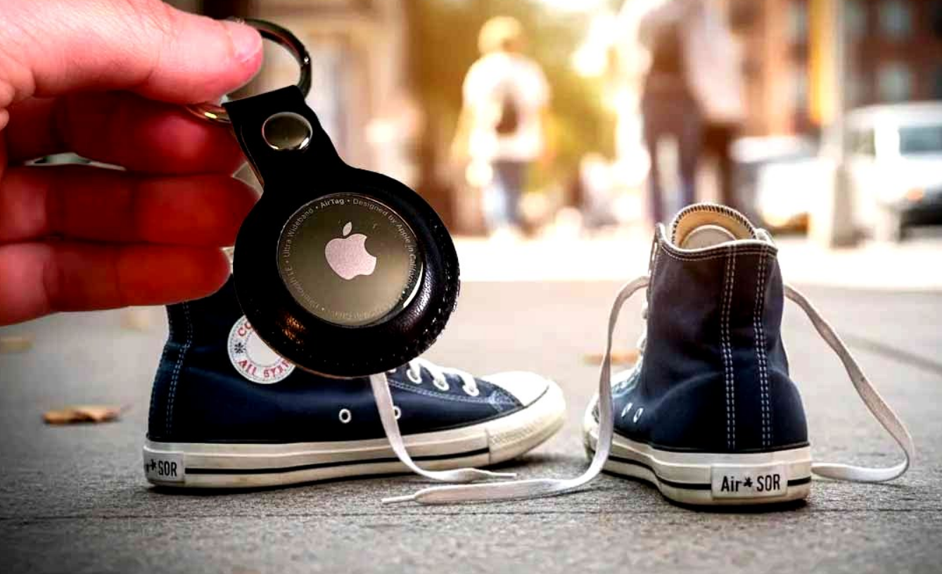 Il glisse un GPS AirTag dans ses baskets données à la Croix-Rouge : 800 km plus loin, ce qu’il découvre fait froid dans le dos 4 Il glisse un GPS AirTag dans ses baskets données à la Croix-Rouge : 800 km plus loin, ce qu’il découvre fait froid dans le dos Capture decran 2025 11 27 142933