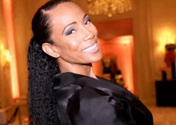 « Petit coquin ! » : Grivoise, Christine Kelly fait une demande inattendue en direct sur CNews 15 « Petit coquin ! » : Grivoise, Christine Kelly fait une demande inattendue en direct sur CNews « Petit coquin ! » : Grivoise, Christine Kelly fait une demande inattendue en direct sur CNews