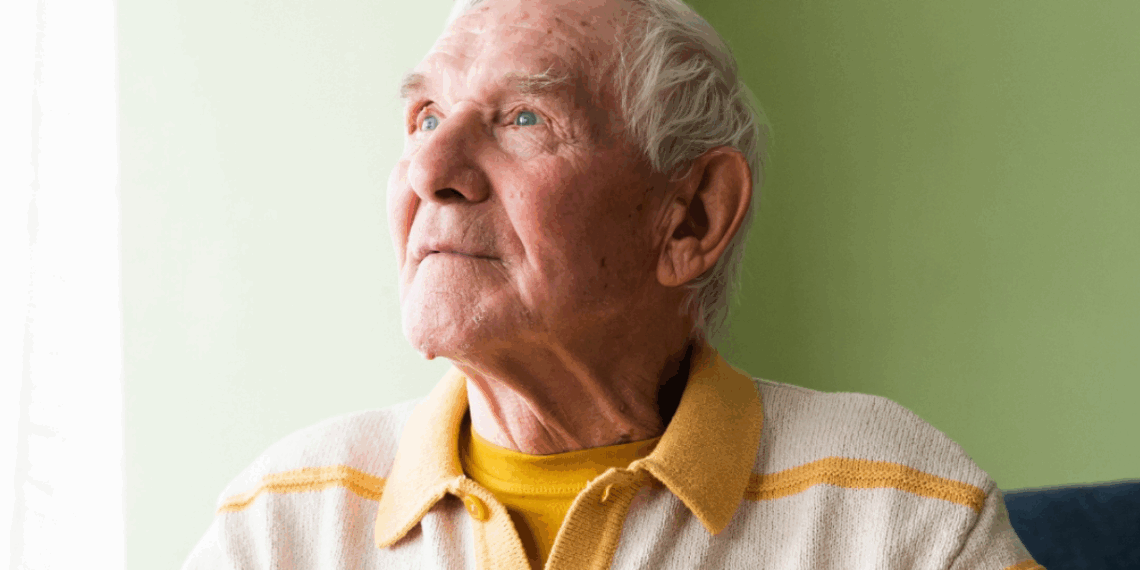 Ce centenaire en pleine forme dévoile les 2 aliments qu’il ne mange jamais pour vivre plus longtemps