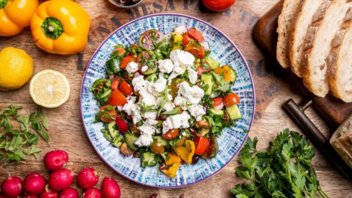 Ce centenaire en pleine forme dévoile les 2 aliments qu'il ne mange jamais pour vivre plus longtemps 4 Ce centenaire en pleine forme dévoile les 2 aliments qu'il ne mange jamais pour vivre plus longtemps Capture decran 2025 11 28 155524