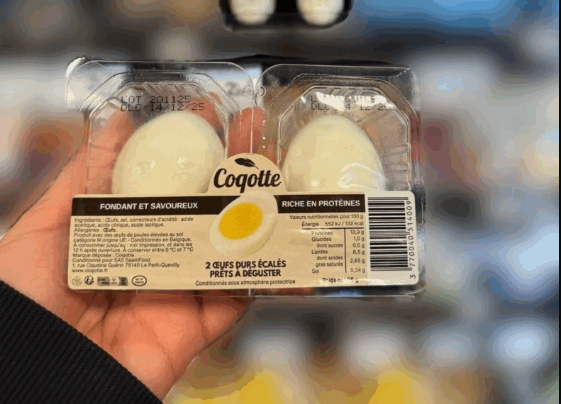 Deux œufs durs dans du plastique à 2,7 euros créent la polémique avant leur arrivée chez Carrefour