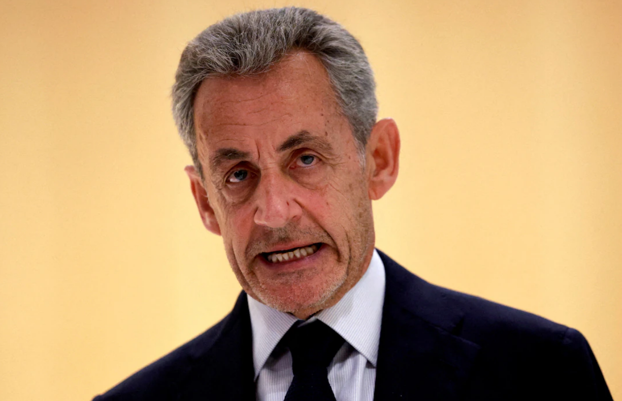 Nicolas Sarkozy tout sourire quelques heures après sa nouvelle condamnation : une apparition “VIP” très remarquée… 4 Nicolas Sarkozy tout sourire quelques heures après sa nouvelle condamnation : une apparition “VIP” très remarquée… Capture decran 2025 11 29 114521