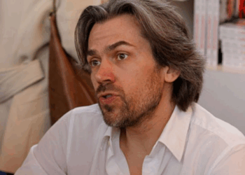 Aymeric Caron agressé à Paris : récit d’un incident en pleine rue 6 Aymeric Caron agressé à Paris : récit d’un incident en pleine rue Aymeric Caron agressé à Paris : récit d’un incident en pleine rue