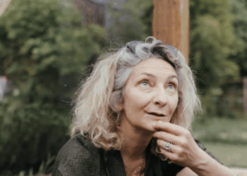 « Mais va te faire f…! » : Corinne Masiero hausse le ton face à Audrey Crespo-Mara