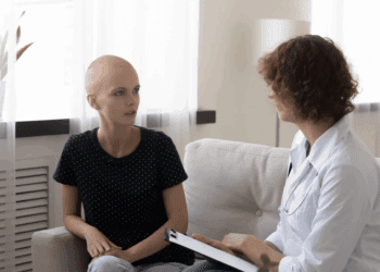 Cancer : les oncologues sont formels, ce symptôme précoce n°1 est le même pour tous les cancers 17 Cancer : les oncologues sont formels, ce symptôme précoce n°1 est le même pour tous les cancers Cancer : les oncologues sont formels, ce symptôme précoce n°1 est le même pour tous les cancers