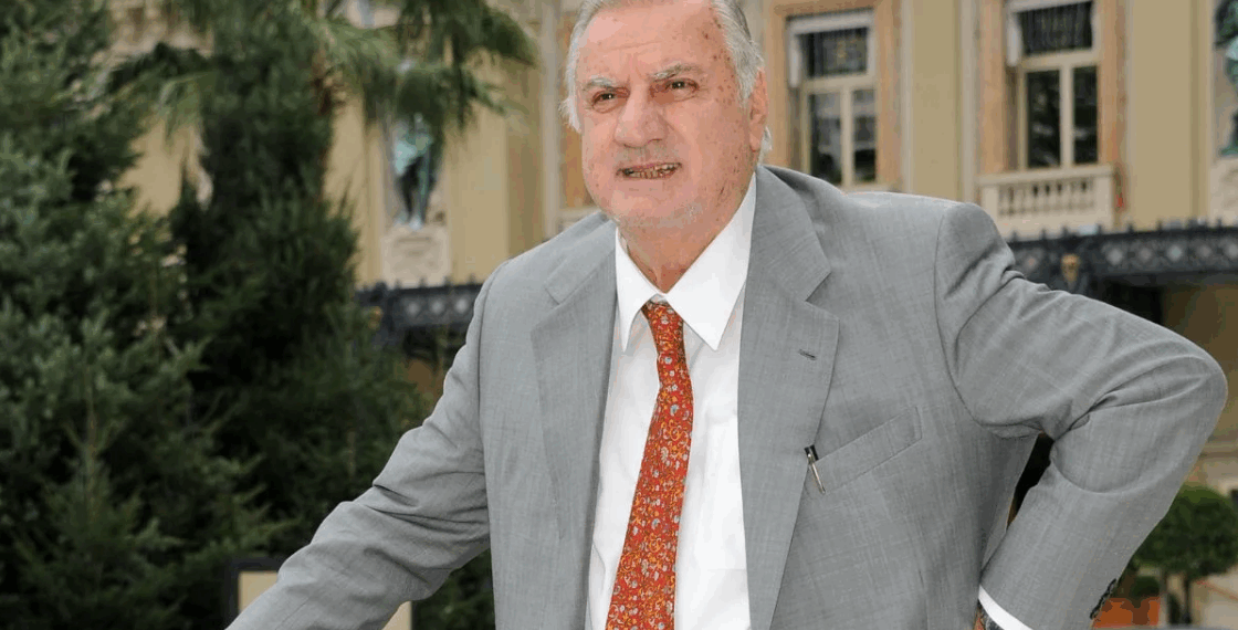 "Il ne répond plus à personne" : disparu depuis 20 ans, l'acteur Aldo Maccione a enfin été retrouvé 3 "Il ne répond plus à personne" : disparu depuis 20 ans, l'acteur Aldo Maccione a enfin été retrouvé « Il ne répond plus à personne » : disparu depuis 20 ans, l’acteur Aldo Maccione a enfin été retrouvé