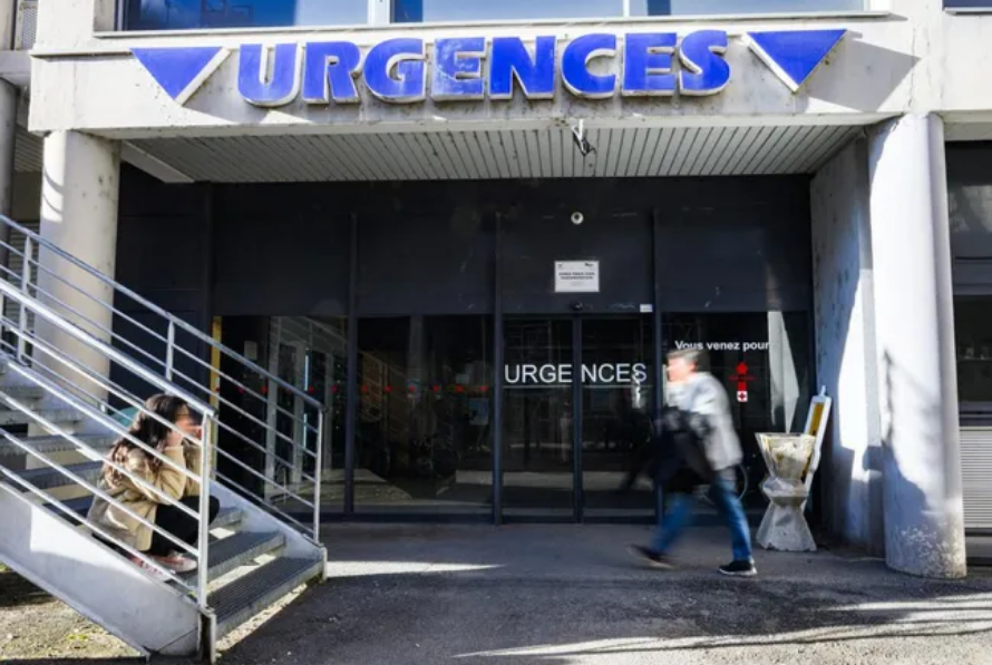 Coronavirus : 2 cas de MERS identifiés en France, une première depuis 2013 3 Coronavirus : 2 cas de MERS identifiés en France, une première depuis 2013 Capture decran 2025 12 04 143839