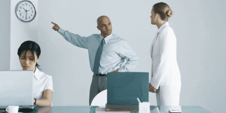 Elle arrivait trop souvent en avance à son travail, son employeur la licencie, la justice donne raison au patron 1 Elle arrivait trop souvent en avance à son travail, son employeur la licencie, la justice donne raison au patron Capture decran 2025 12 08 123959