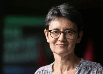 Présidentielle 2027 : Nathalie Arthaud annonce sa quatrième candidature pour Lutte Ouvrière