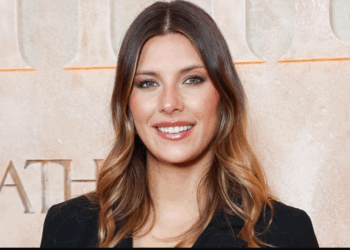 Première boulette pour Miss France 2026, Camille Cerf intervient et rattrape sa gaffe 12 Première boulette pour Miss France 2026, Camille Cerf intervient et rattrape sa gaffe Première boulette pour Miss France 2026, Camille Cerf intervient et rattrape sa gaffe