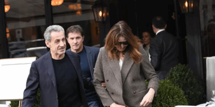 Nicolas Sarkozy, ce message inattendu de Marine Le Pen pour Carla Bruni : « Dites à votre femme que… » 1 Nicolas Sarkozy, ce message inattendu de Marine Le Pen pour Carla Bruni : « Dites à votre femme que… » Capture decran 2025 12 09 143804