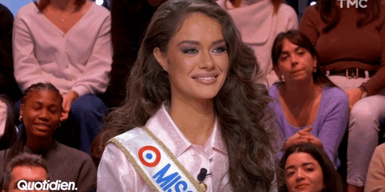Hinaupoko Devèze, Miss France 2026, révèle être sous le charme d’un acteur français bien connu 1 Hinaupoko Devèze, Miss France 2026, révèle être sous le charme d’un acteur français bien connu Capture decran 2025 12 09 150121 1