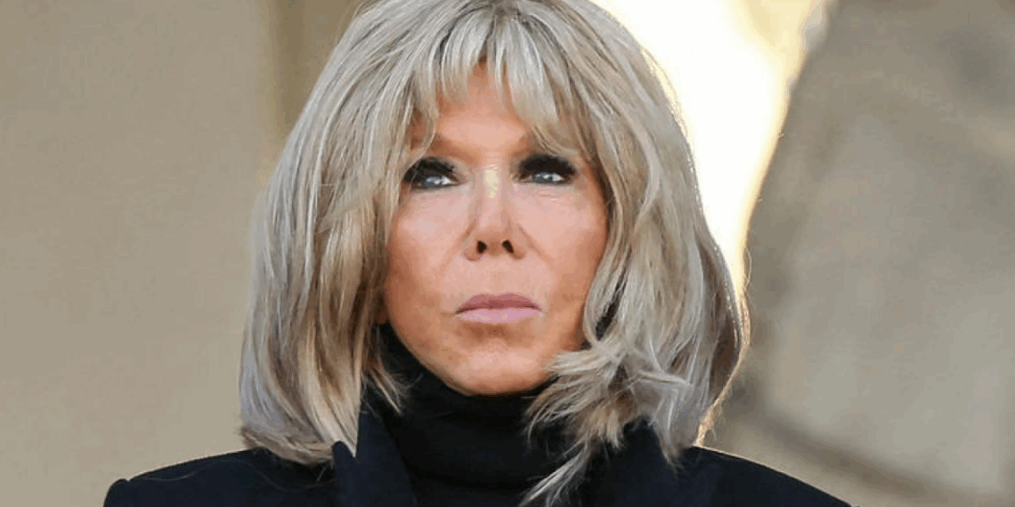 Brigitte Macron : “L’escalier…” un moment très personnel avec un dirigeant étranger refait surface…