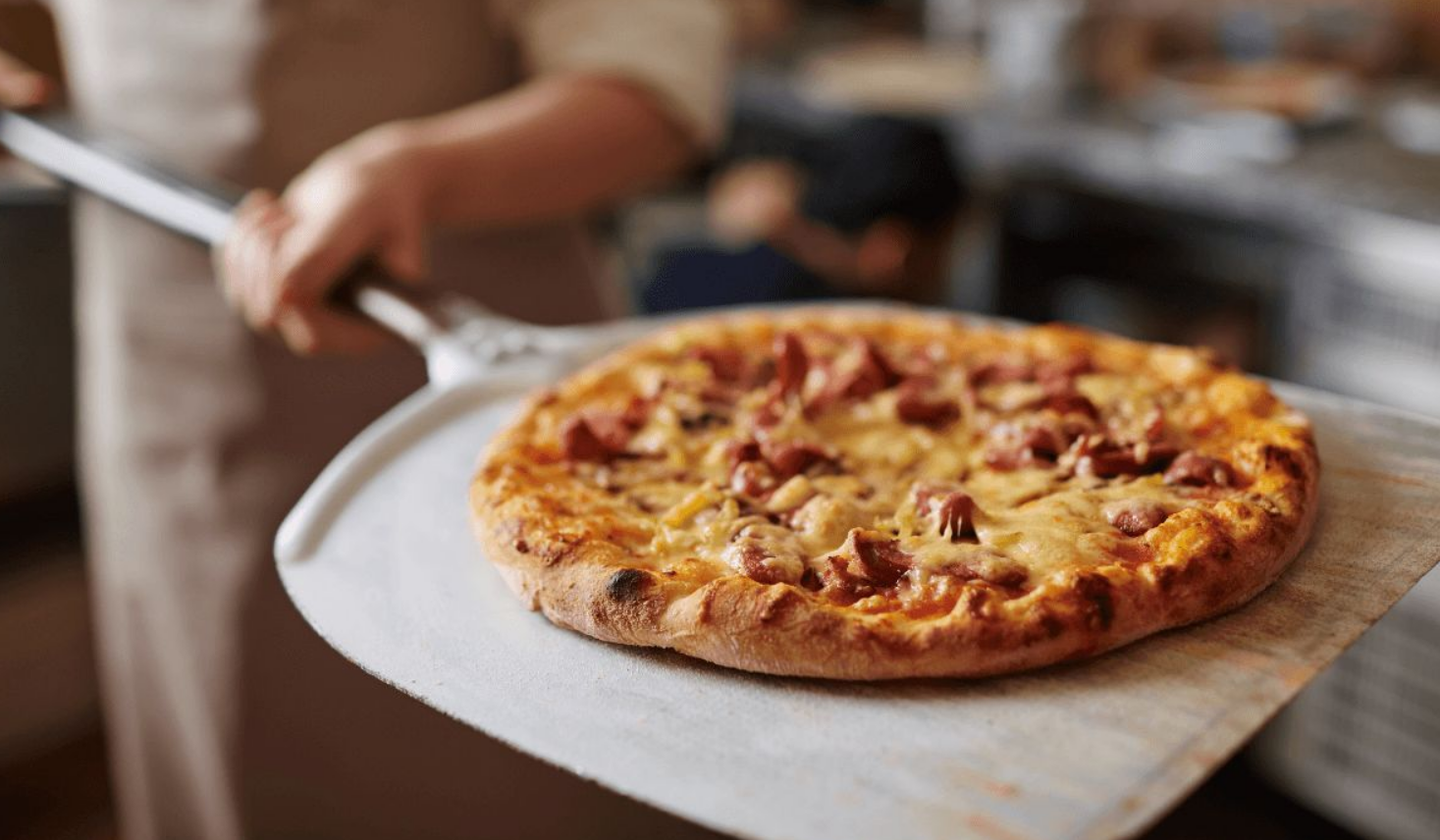 « C’est lamentable » : victime d’un canular, un restaurateur parvient à écouler sa fausse commande de 60 pizzas grâce aux réseaux sociaux 3 « C’est lamentable » : victime d’un canular, un restaurateur parvient à écouler sa fausse commande de 60 pizzas grâce aux réseaux sociaux Capture decran 2025 12 09 174744