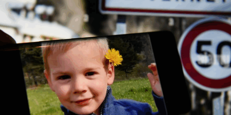 Affaire d’Émile: les grands-parents, un oncle et une tante auditionnés par les juges d’instruction 1 Affaire d’Émile: les grands-parents, un oncle et une tante auditionnés par les juges d’instruction Capture decran 2025 12 10 115921