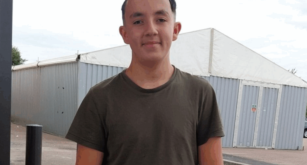 Les obsèques d'Amin, noyé dans une voiture à Alès, se tiennent ce mardi : retour sur les circonstances du drame 3 Les obsèques d'Amin, noyé dans une voiture à Alès, se tiennent ce mardi : retour sur les circonstances du drame Les obsèques d’Amin, noyé dans une voiture à Alès, se tiennent ce mardi : retour sur les circonstances du drame