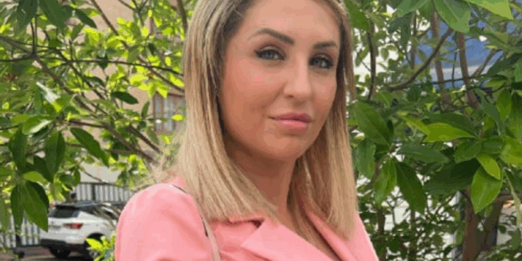 "Soignée, prise en charge" : Amandine Pellissard (Familles nombreuses) ne va pas bien, son mari Alexandre et leur fils Léo s'expriment 1 "Soignée, prise en charge" : Amandine Pellissard (Familles nombreuses) ne va pas bien, son mari Alexandre et leur fils Léo s'expriment Capture decran 2025 12 10 141930