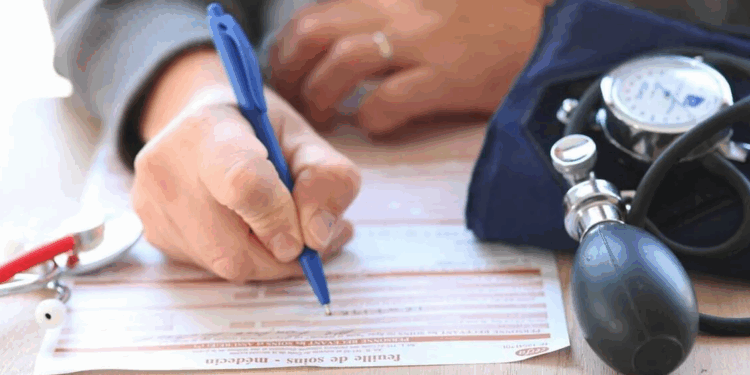 Que faire quand tous les médecins refusent de nouveaux patients ? On vous répond 1 Que faire quand tous les médecins refusent de nouveaux patients ? On vous répond Capture decran 2025 12 10 225731