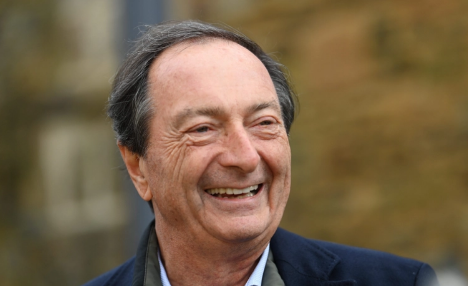 "Il a une vie très confortable" : Michel-Édouard Leclerc dévoile ce qu’il paie vraiment en impôts… 2 "Il a une vie très confortable" : Michel-Édouard Leclerc dévoile ce qu’il paie vraiment en impôts… Capture decran 2025 12 11 122113