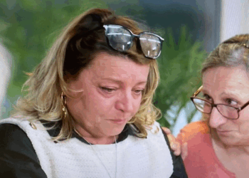 L’ADP : Isabelle dit avoir été “à deux doigts de déraper” après l’émission… la production réagit en urgence 14 L’ADP : Isabelle dit avoir été “à deux doigts de déraper” après l’émission… la production réagit en urgence L’ADP : Isabelle dit avoir été “à deux doigts de déraper” après l’émission… la production réagit en urgence