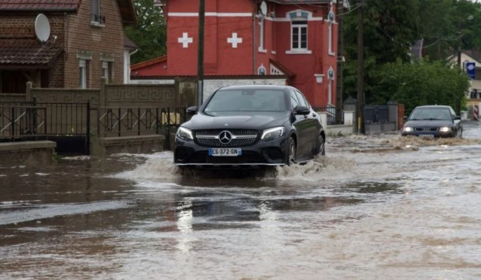 Un "danger mortel" : la tempête Bram arrive en France alerte Météo-France, ces départements placés en vigilance jaune 3 Un "danger mortel" : la tempête Bram arrive en France alerte Météo-France, ces départements placés en vigilance jaune Un « danger mortel » : la tempête Bram arrive en France alerte Météo-France, ces départements placés en vigilance jaune