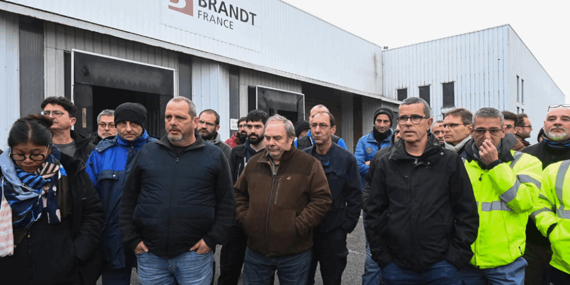 Brandt est liquidé, le dernier grand fabricant d'électroménager français va disparaître, il compte 700 salariés 3 Brandt est liquidé, le dernier grand fabricant d'électroménager français va disparaître, il compte 700 salariés Brandt est liquidé, le dernier grand fabricant d’électroménager français va disparaître, il compte 700 salariés