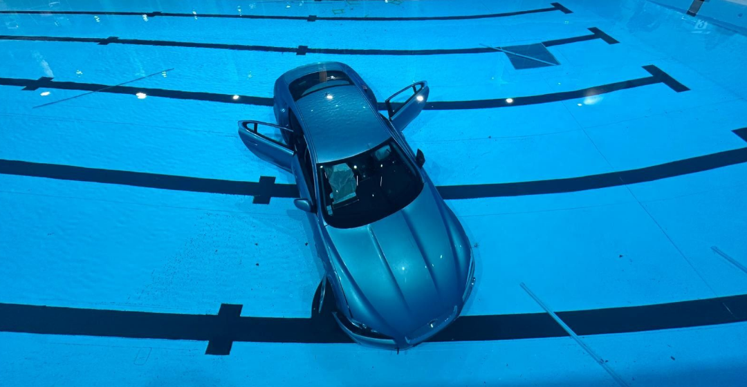 Une voiture finit sa course dans la piscine municipale de La Ciotat, la conductrice et sa fille de 5 ans secourues 2 Une voiture finit sa course dans la piscine municipale de La Ciotat, la conductrice et sa fille de 5 ans secourues Capture decran 2025 12 12 151500