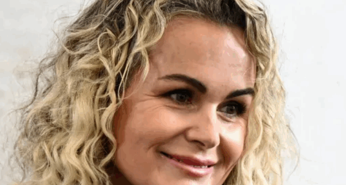 Laeticia Hallyday prête à quitter définitivement la France ? "Vu la façon dont..." 1 Laeticia Hallyday prête à quitter définitivement la France ? "Vu la façon dont..." Capture decran 2025 12 12 161444