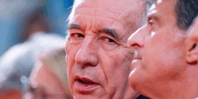 François Bayrou malade : l’ex-Premier ministre hospitalisé pour une pathologie "très sévère" 1 François Bayrou malade : l’ex-Premier ministre hospitalisé pour une pathologie "très sévère" Capture decran 2025 12 15 195119