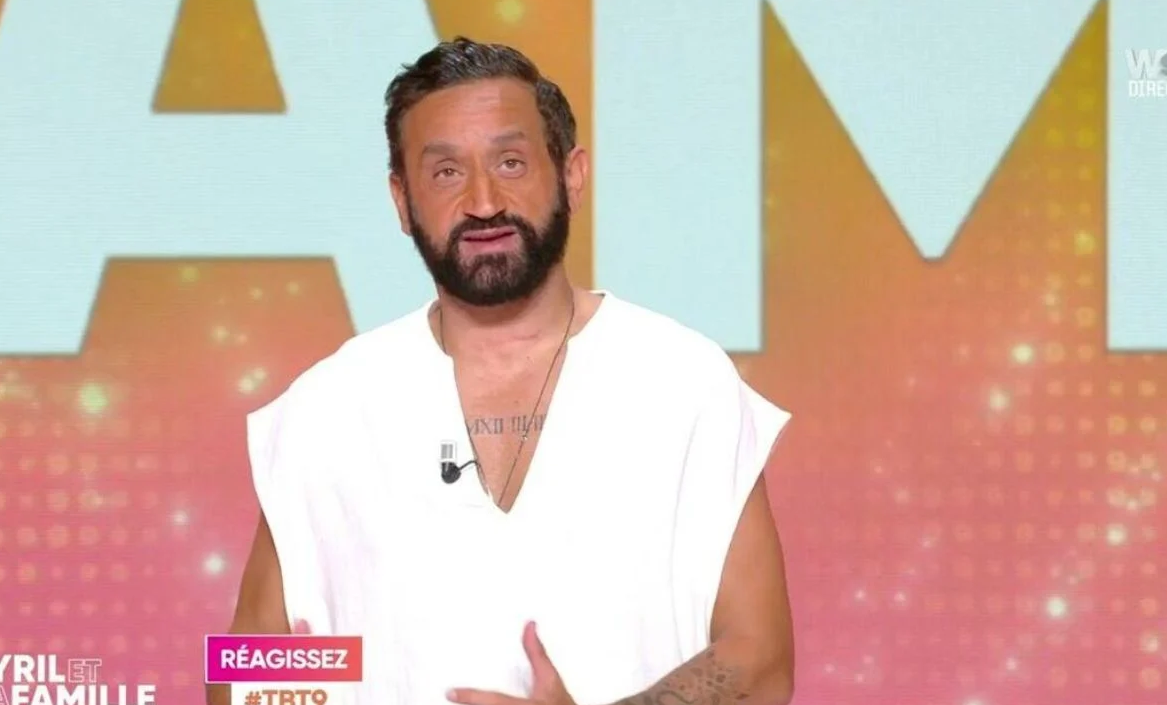 Cyril Hanouna révèle le nom de l’animateur télé le mieux payé en France : "Il a le plus gros salaire et il le mérite" 4 Cyril Hanouna révèle le nom de l’animateur télé le mieux payé en France : "Il a le plus gros salaire et il le mérite" Capture decran 2025 12 15 203020