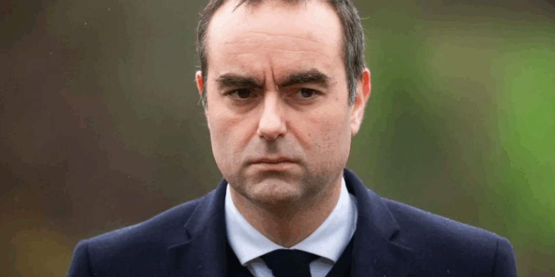 "Jusqu’à 360€ par mois" : la hausse de votre mutuelle en 2026 va frapper fort sur votre porte-monnaie 3 "Jusqu’à 360€ par mois" : la hausse de votre mutuelle en 2026 va frapper fort sur votre porte-monnaie « Jusqu’à 360€ par mois » : la hausse de votre mutuelle en 2026 va frapper fort sur votre porte-monnaie