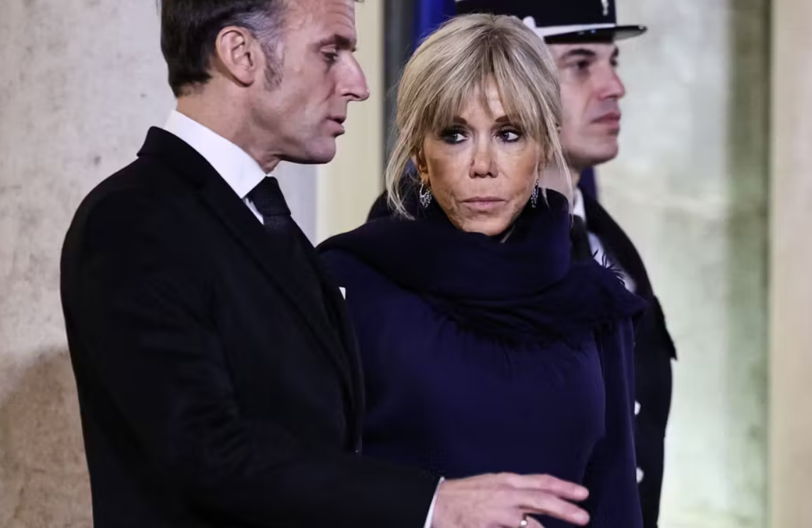 Brigitte Macron dans la tourmente : après l'affaire des « sales connes », la Première dame s'explique, « Cela n'était absolument pas destiné à être public. » 2 Brigitte Macron dans la tourmente : après l'affaire des « sales connes », la Première dame s'explique, « Cela n'était absolument pas destiné à être public. » Capture decran 2025 12 16 165847