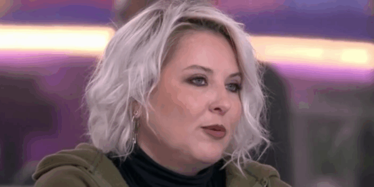 Marlène Schaff sans aucun filtre sur son corps : “Qu’on me touche…” 1 Marlène Schaff sans aucun filtre sur son corps : “Qu’on me touche…” Capture decran 2025 12 17 183852