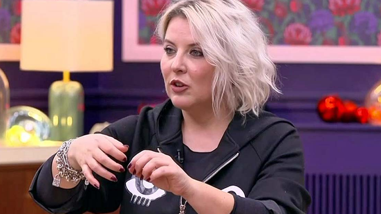 Marlène Schaff sans aucun filtre sur son corps : “Qu’on me touche…” 2 Marlène Schaff sans aucun filtre sur son corps : “Qu’on me touche…” Capture decran 2025 12 17 183857