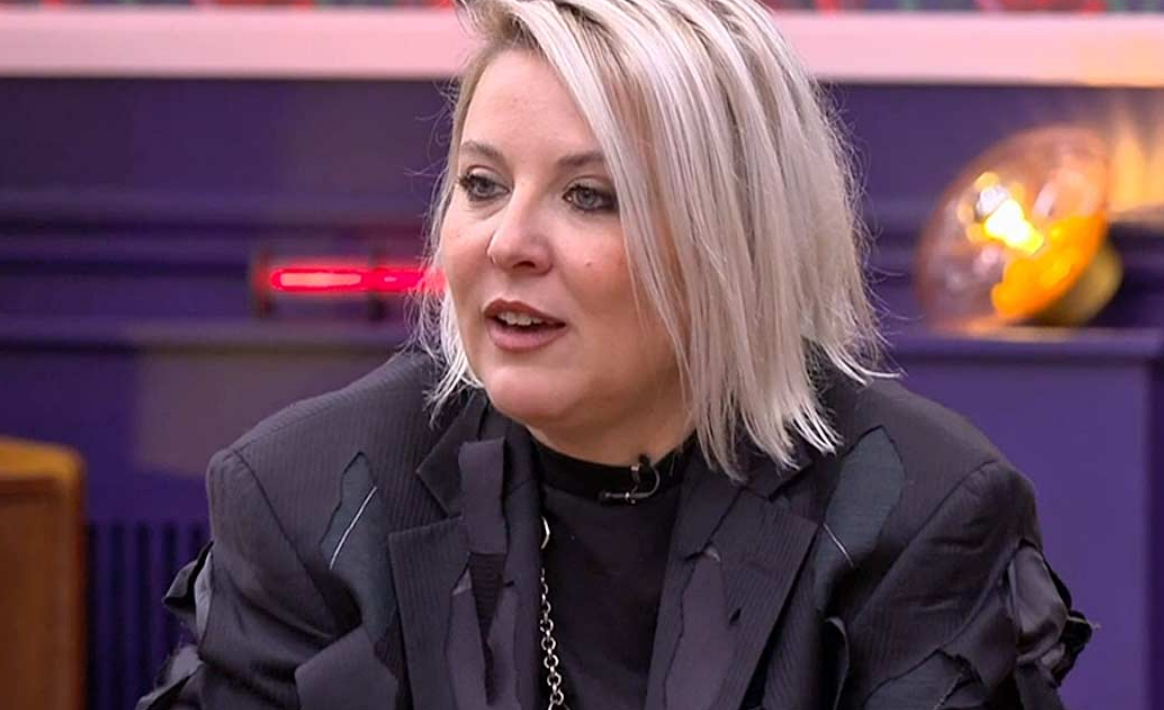 Marlène Schaff sans aucun filtre sur son corps : “Qu’on me touche…” 4 Marlène Schaff sans aucun filtre sur son corps : “Qu’on me touche…” Capture decran 2025 12 17 183910