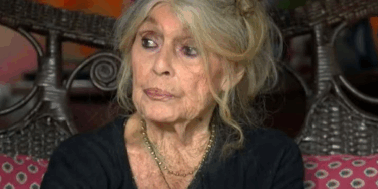 A 91 ans, LFI ou RN ? Brigitte Bardot révèle ses intentions de vote : "Votez pour eux, au moins..." 1 A 91 ans, LFI ou RN ? Brigitte Bardot révèle ses intentions de vote : "Votez pour eux, au moins..." Capture decran 2025 12 17 184714