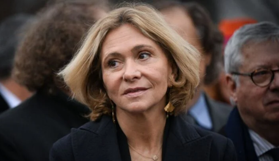 Furax à l'antenne, Valérie Pécresse dézingue le RN : "C'est la France soumise !" 4 Furax à l'antenne, Valérie Pécresse dézingue le RN : "C'est la France soumise !" Capture decran 2025 12 17 190234