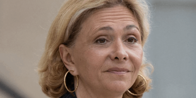 Furax à l'antenne, Valérie Pécresse dézingue le RN : "C'est la France soumise !" 1 Furax à l'antenne, Valérie Pécresse dézingue le RN : "C'est la France soumise !" Capture decran 2025 12 17 190242