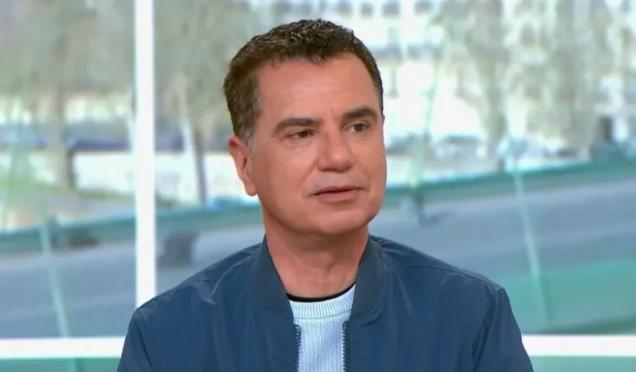 Laurent Luyat en larmes : la disparition de la femme de sa vie de nouveau évoquée 4 Laurent Luyat en larmes : la disparition de la femme de sa vie de nouveau évoquée Capture decran 2025 12 18 160318