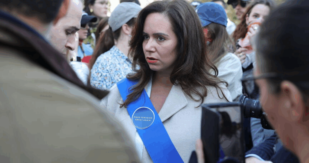 Municipales à Paris : Sarah Knafo tentée d’occuper l’espace que le RN lui a laissé