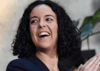 Manon Aubry : « Pour Noël, on a reçu… » gâtée par les lobbies, ses privilèges d&rsquo;eurodéputée dévoilés