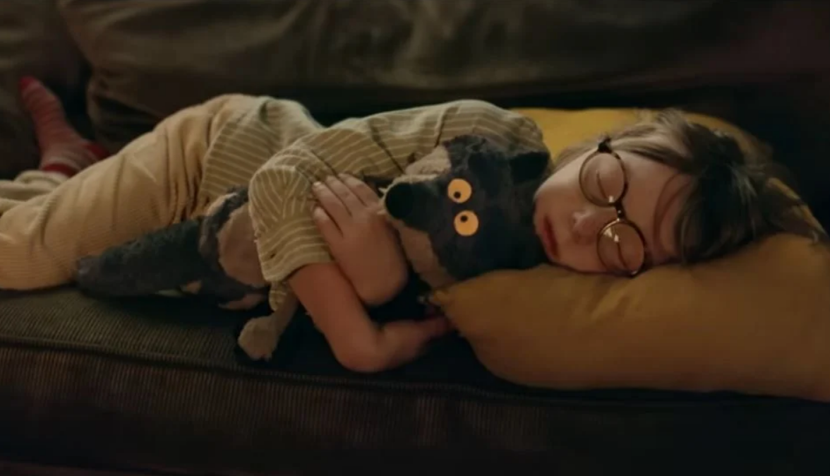 Les psys sont formels : tous les adultes qui craquent pour la peluche loup d’Intermarché ont ces 3 traits de caractère en commun 4 Les psys sont formels : tous les adultes qui craquent pour la peluche loup d’Intermarché ont ces 3 traits de caractère en commun Capture decran 2025 12 19 202421