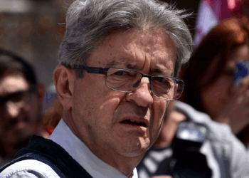 Jean-Luc Mélenchon : la présidentielle 2027 déjà dans le viseur ?